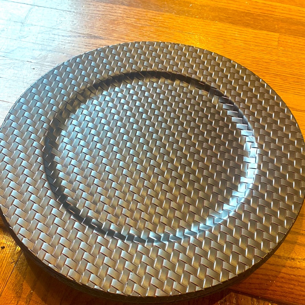 ✨✨NEW 6PC Ribbed Charger Plate Set✨✨✨(1 SET FULL)